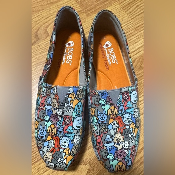 Skechers Colorful Dog Print Loafers - Picture 3 of 7